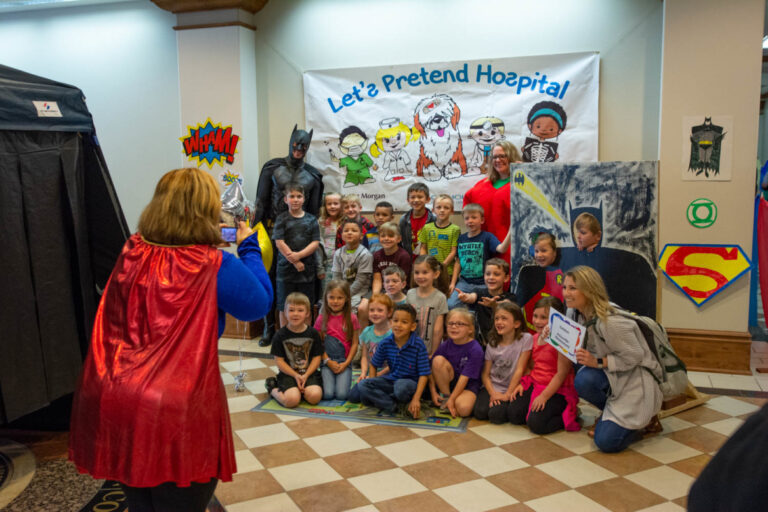 “Let’s Pretend Hospital” returns to Decatur Campus after two-year Covid-19 hiatus